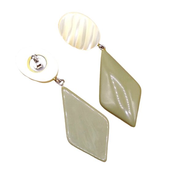 Vintage Mod Dangle Stud Earrings, Green Drop from Textured Moonglow Lucite Pearl - Picture 4 of 4